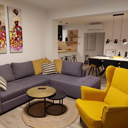 Vela Grota Apartment Rijeka Bagian luar foto