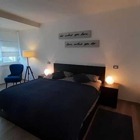 Vela Grota Apartment Rijeka Bagian luar foto