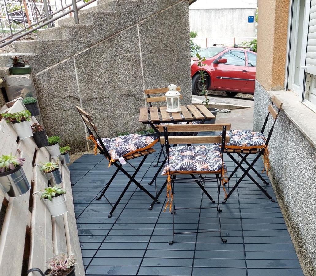 Vela Grota Apartment Rijeka Bagian luar foto